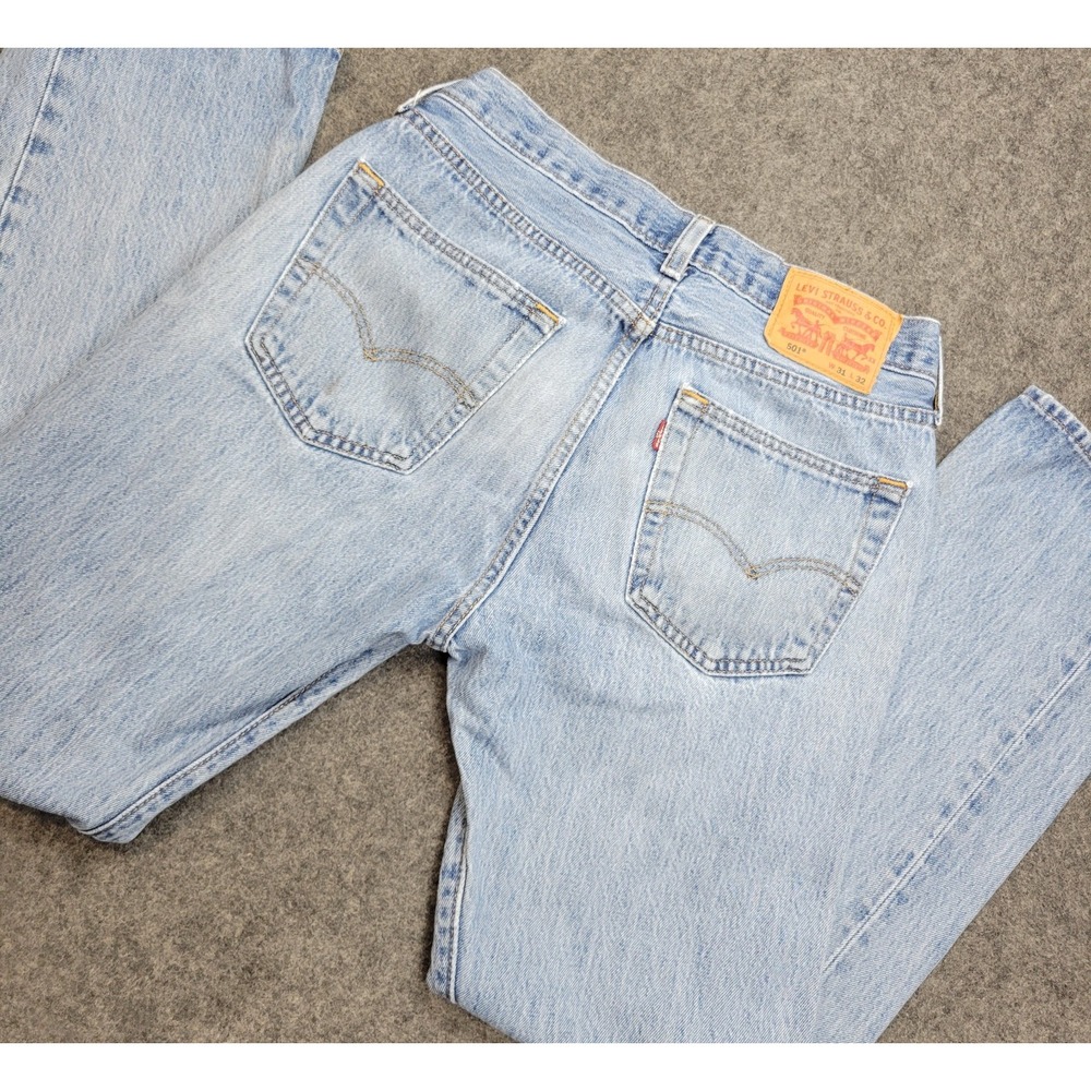 Levis 501 Jeans Mens 31x32 Blue Denim Light Wash Original Fit Red Tab Distressed